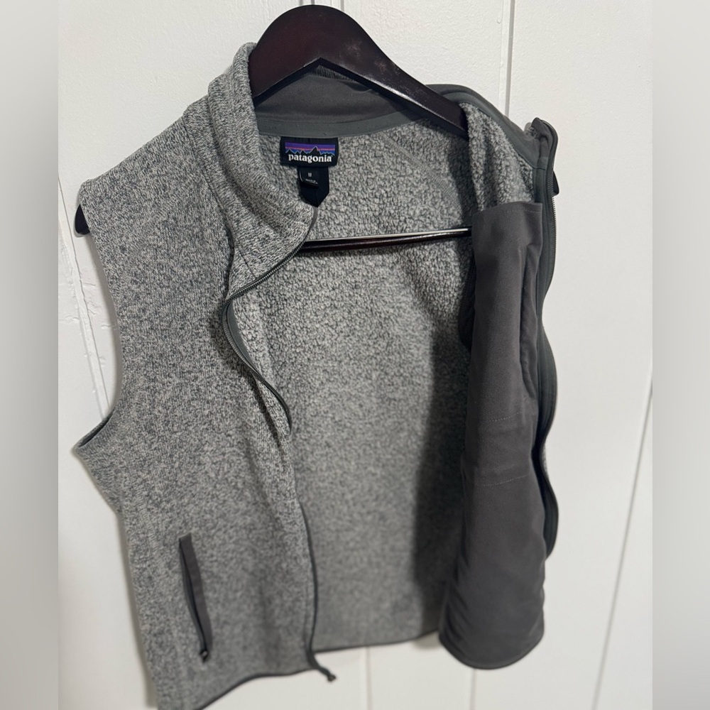 Patagonia Men's Heather Gray Better Sweater Vest - Picture 5 of 11